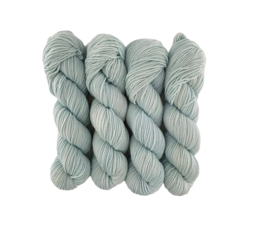 Introducing ICE, the ultimate blend of style and sustainability. Made from 100% organic merino wool, our hand-dyed base of pale blue offers a luxurious and eco-friendly choice for your wardrobe.