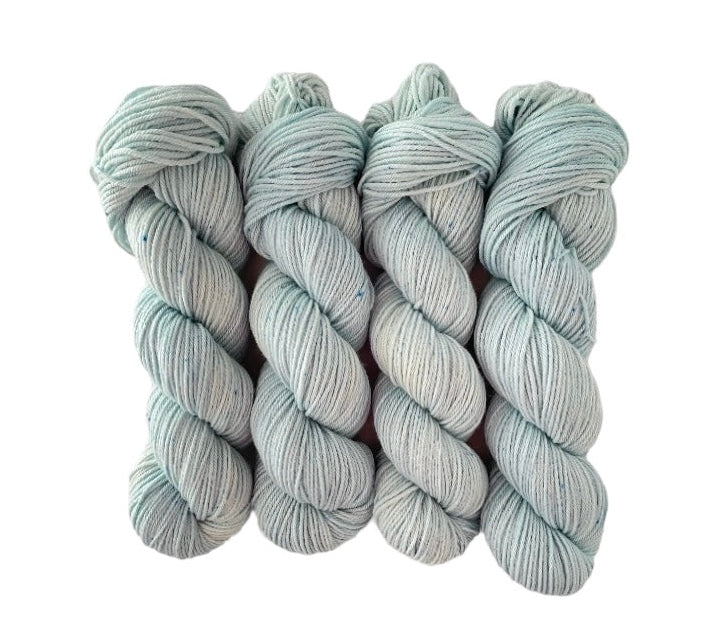 Introducing SEA MIST, the ultimate blend of style and sustainability. Made from 100% organic merino wool, our hand-dyed pale blue offers a luxurious and eco-friendly choice for your wardrobe.