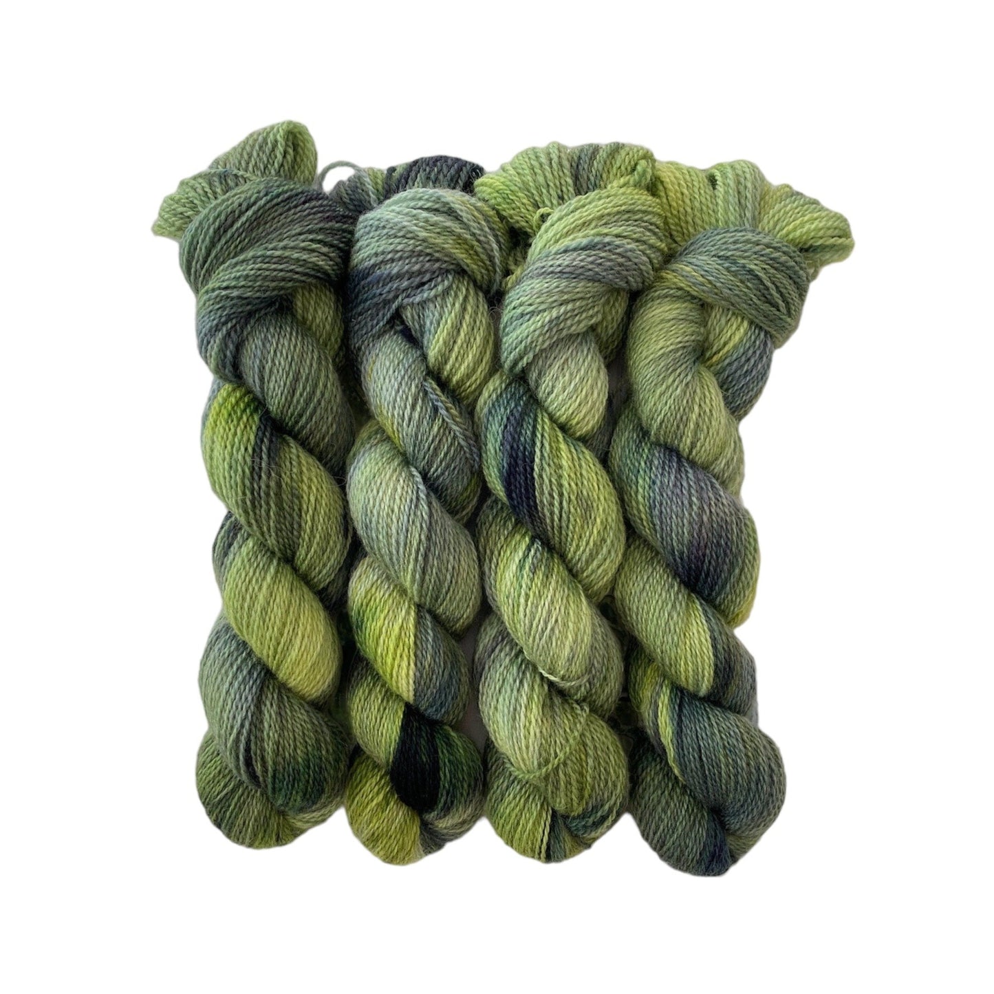 A beautiful blend of Bluefaced Leicester and Merino wool. With great stitch definition and soft enough to wear next to the skin this yarn is ideal for everything from sweaters to beautiful shawls and accessorie