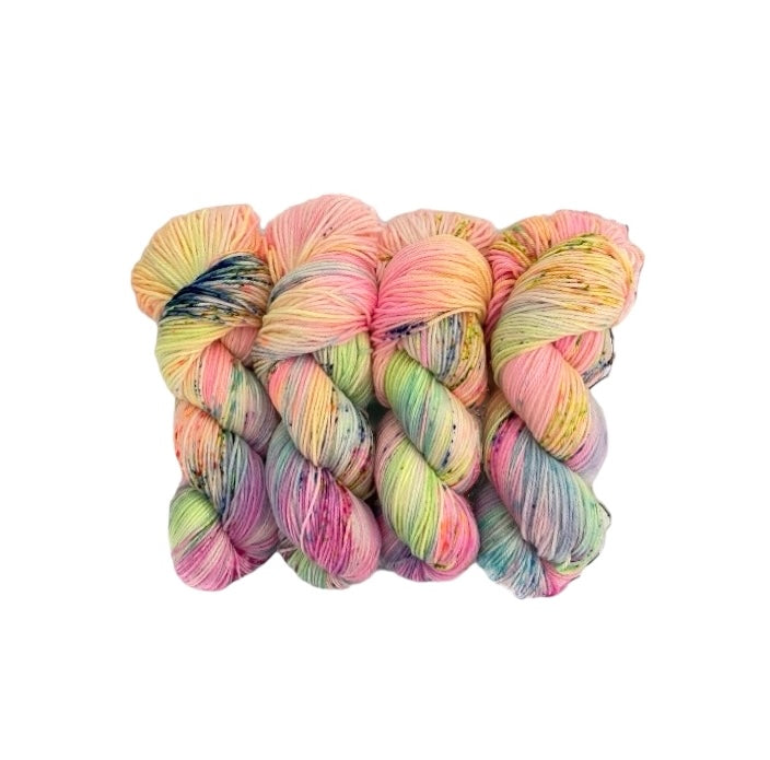 SUPERSTAR is a colorful and unique blend of merino wool and nylon.  A versatile yarn that can be used for any next to skin projects (scarves, jumpers etc) as well as items where a little more durability is required such as socks and gloves.