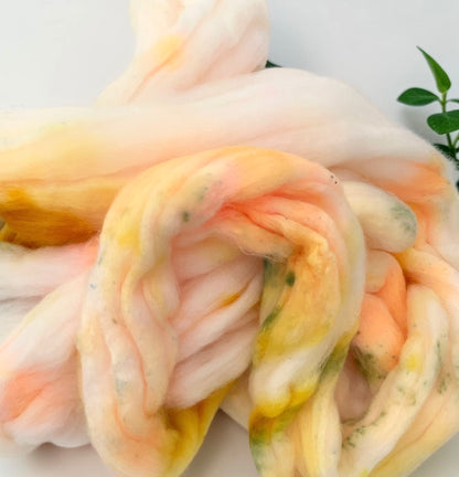 Peaches & Cream - 70% SW Merino Wool 20% Cashmere 10% Nylon Spinning Fibre/Fiber