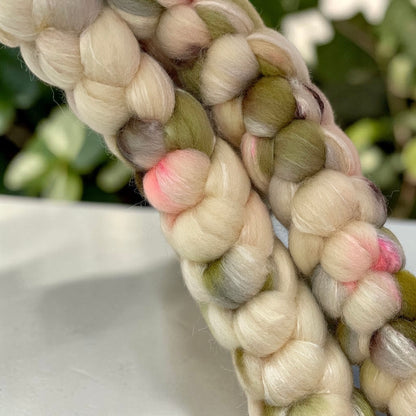Woodland Anemone - 70% BFL Wool 30% Tussah Silk- Fibre/Fiber
