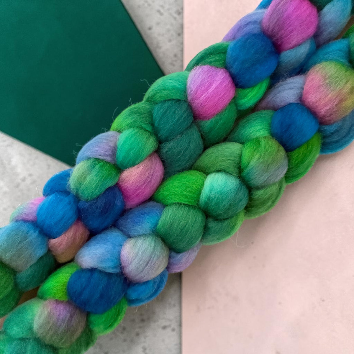 Secret Garden - 100% Corriedale Wool Top Spinning/Felting Fibre/Fiber
