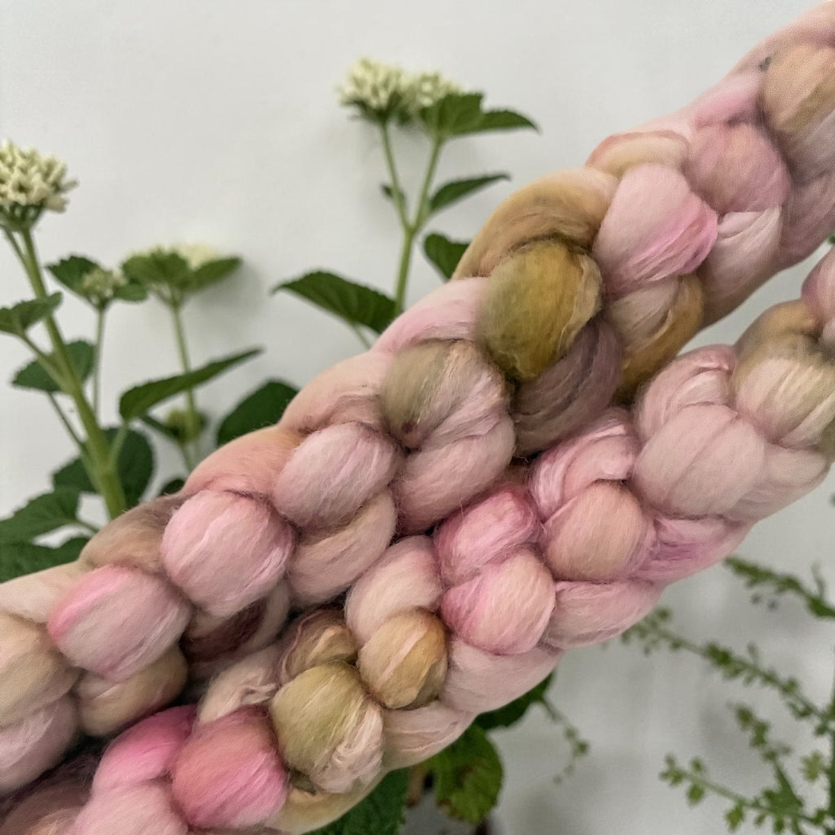 Vintage Petals - 70% BFL Wool 30% Tussah Silk - Fibre/Fiber