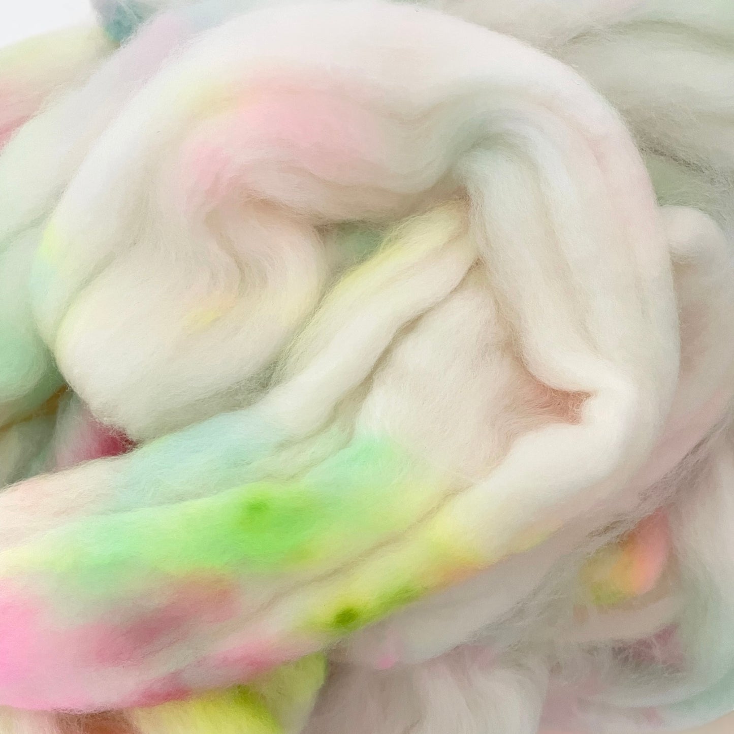 Sorbet Pastel - 70% SW Merino Wool 20% Cashmere 10% Nylon Spinning Fibre/Fiber