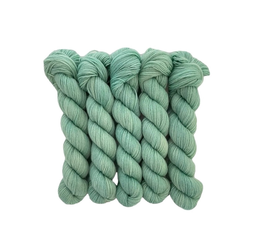 Peruvian Highland Wool 50g - Fingering/Sock weight