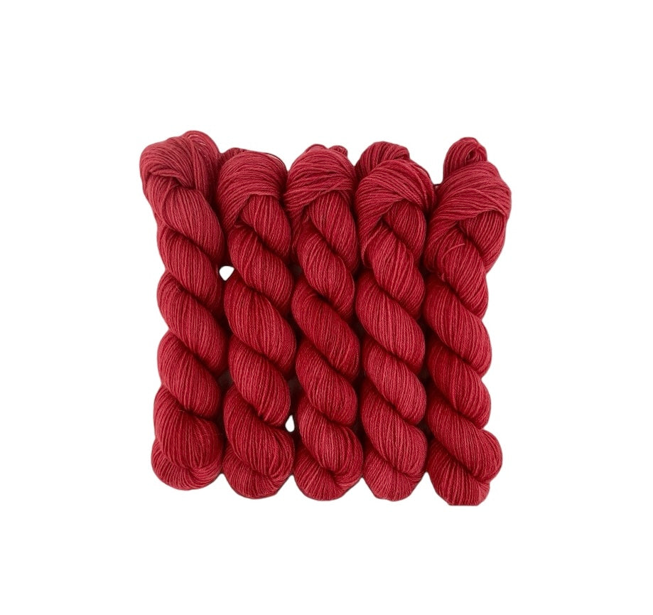 Peruvian Highland Wool 50g - Fingering/Sock weight