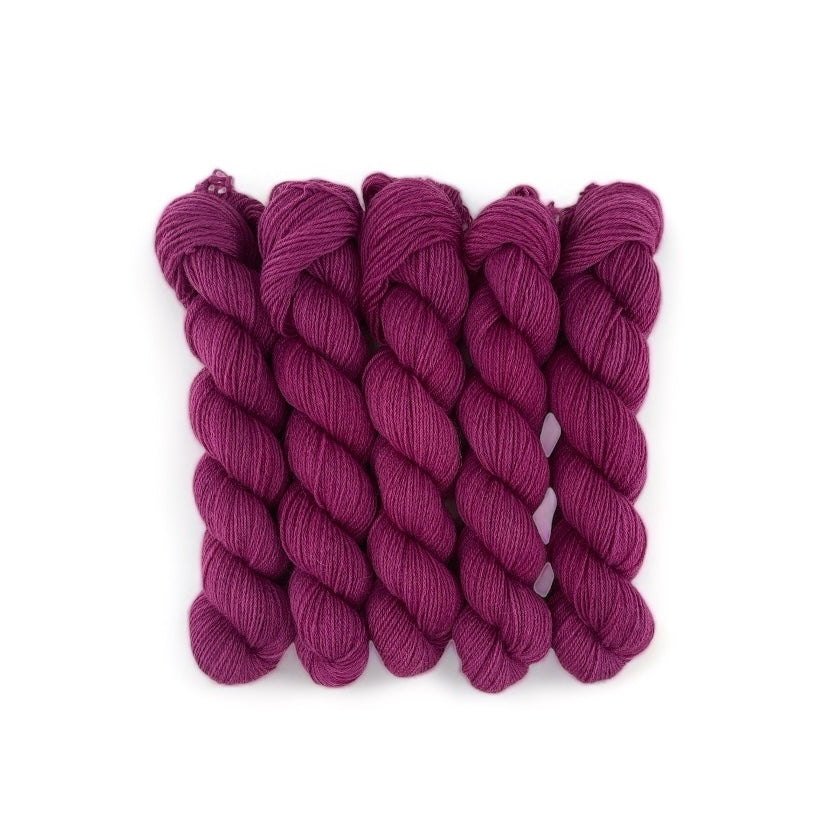 Peruvian Highland Wool 50g - Fingering/Sock weight