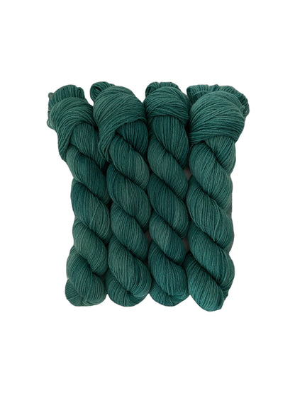 Peruvian Highland Wool 50g - Fingering/Sock weight